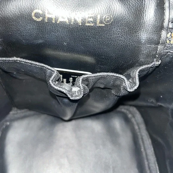 Chanel Vanity Bag - Picture 2 of 11